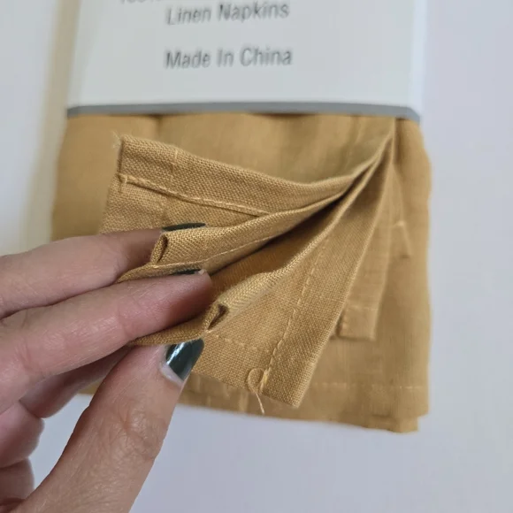 100% Linen stonewashed dinner napkins french in mustard yellow - Picture 2 of 4
